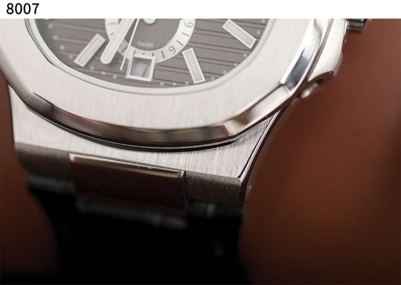 파텍필립 노틸러스 애뉴얼 캘린더