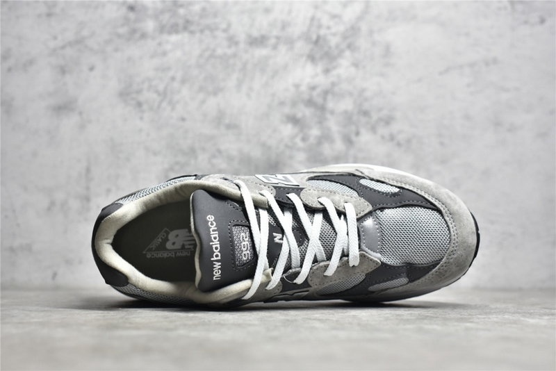 뉴발란스 992 메이드 인 USA 그레이 - D 스탠다드