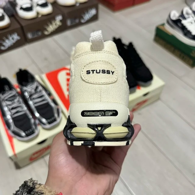 (기획특가) 나이키 x 스투시 에어 줌 스피리돈 케이지 2 (3color)