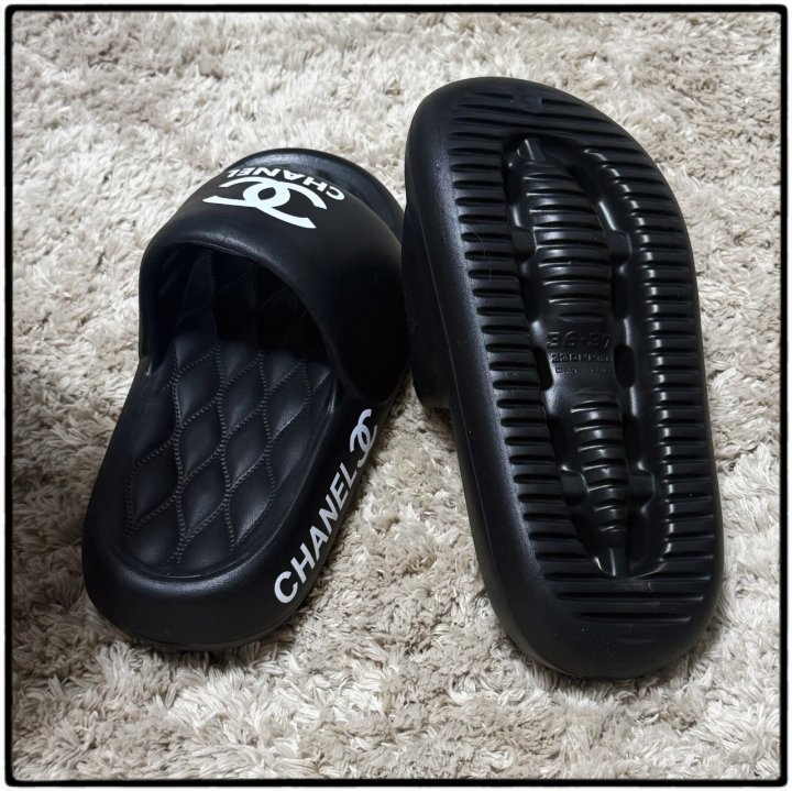 샤넬 실내외 슬리퍼 (2color)