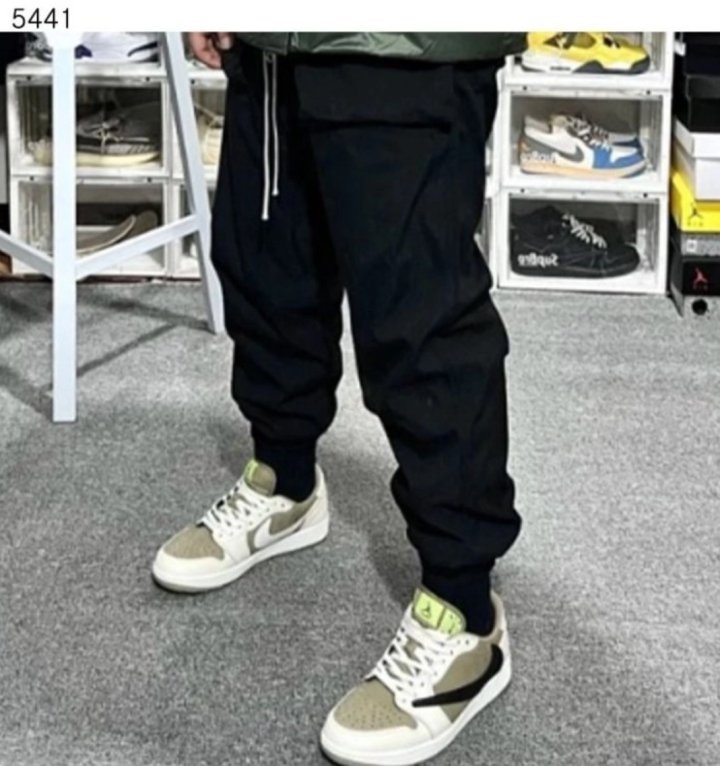 나이키 x 트래비스 스캇 에어조던1 로우 - 올리브