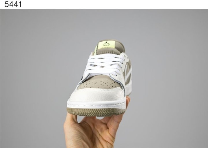 나이키 x 트래비스 스캇 에어조던1 로우 - 올리브