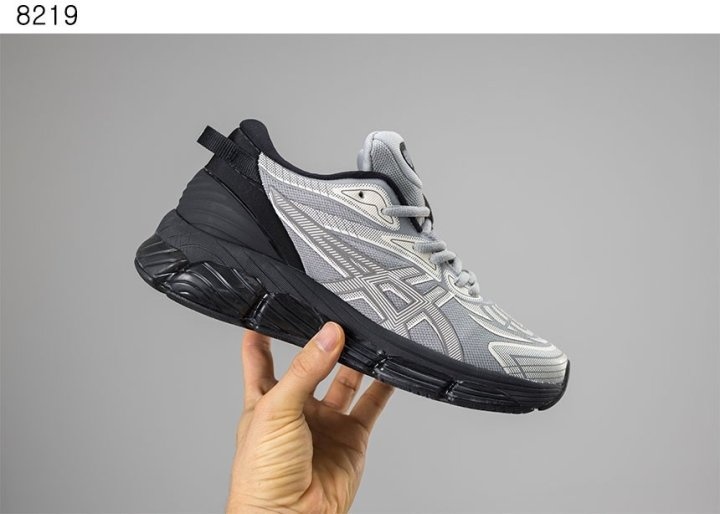 아식스 x CP컴퍼니 젤 퀀텀 360