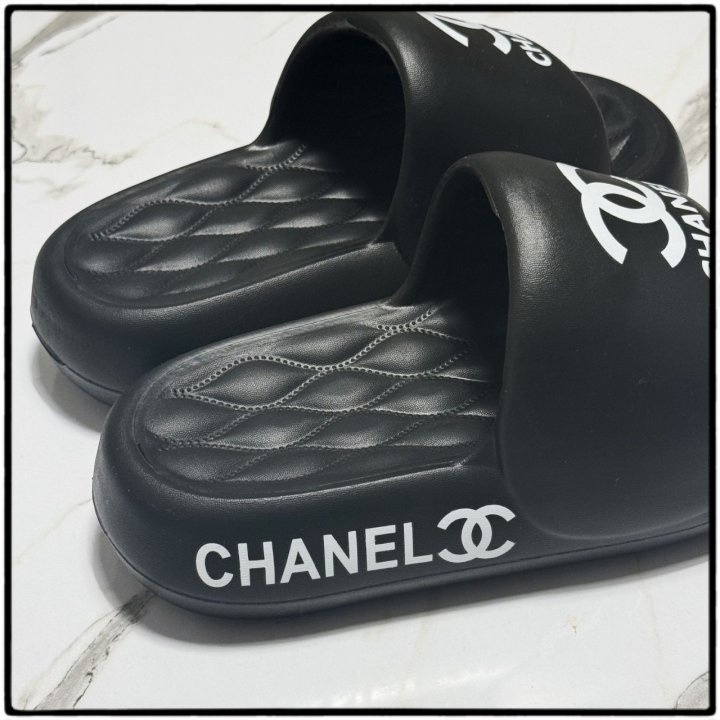 샤넬 실내외 슬리퍼 (2color)