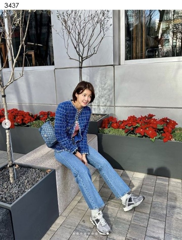 나이키 줌 보메로5 스니커즈