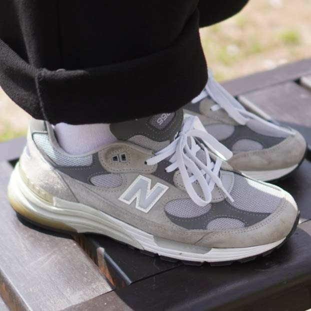 뉴발란스 992 스니커즈 - 그레이