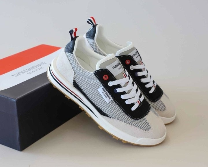 톰브라운 파인 키드 스웨이드 테크 러너