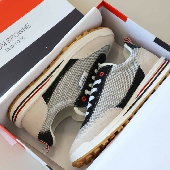 톰브라운 파인 키드 스웨이드 테크 러너