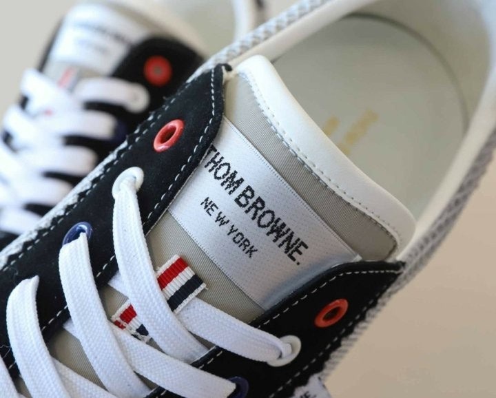 톰브라운 파인 키드 스웨이드 테크 러너