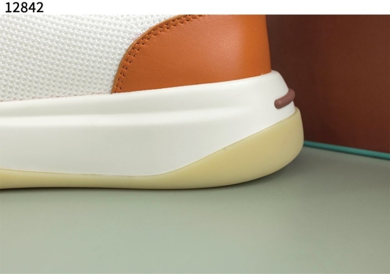 로로피아나 410 LP 워크 위시 스니커즈