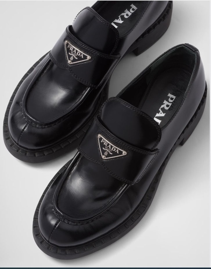 프라다 여성 초콜릿 브러시드 가죽 로퍼