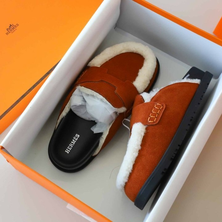 에르메스 스웨이드 고(GO) 뮬 슬리퍼