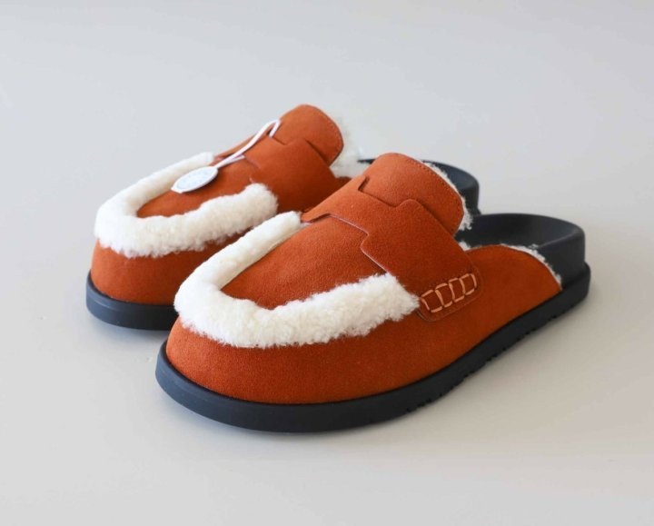 에르메스 스웨이드 고(GO) 뮬 슬리퍼