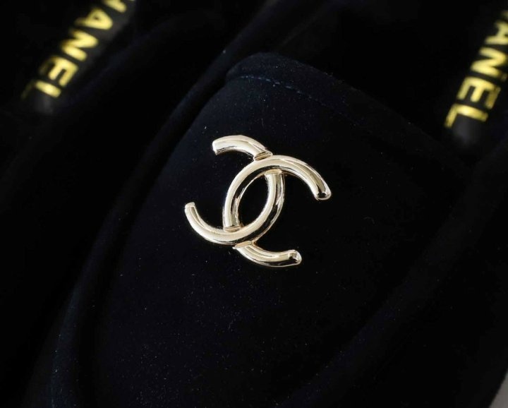 샤넬 스웨이드 시어링 슬리퍼 뮬