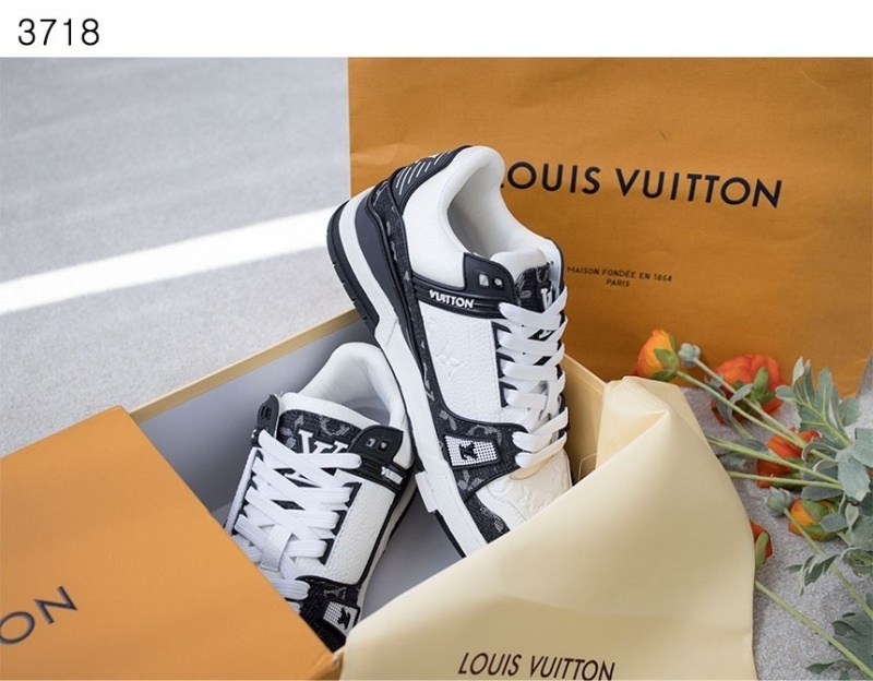 루이비통 LV 트레이너 스니커즈 - 블랙