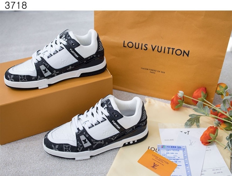 루이비통 LV 트레이너 스니커즈 - 블랙