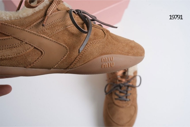 미우미우 짐 레더 스웨이드 스니커즈