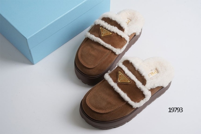 프라다 시어링 트림 플랫폼 뮬 로퍼