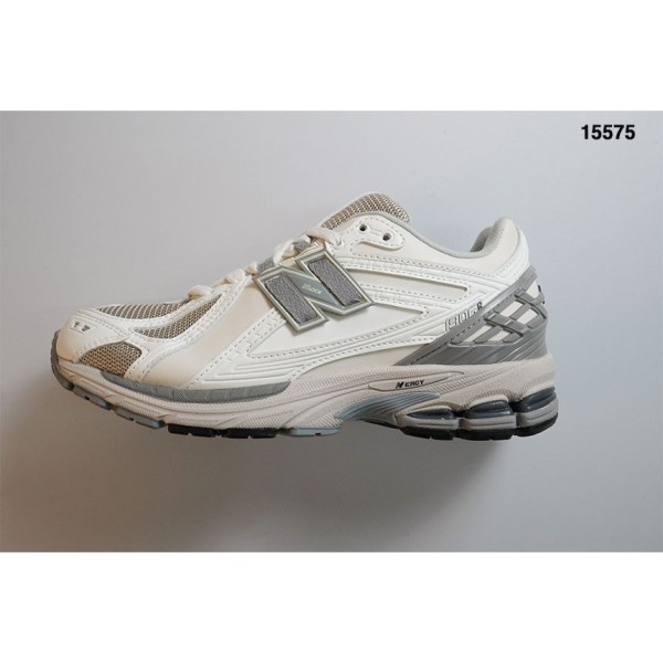 뉴발란스 1906RE 레인클라우드 아이보리