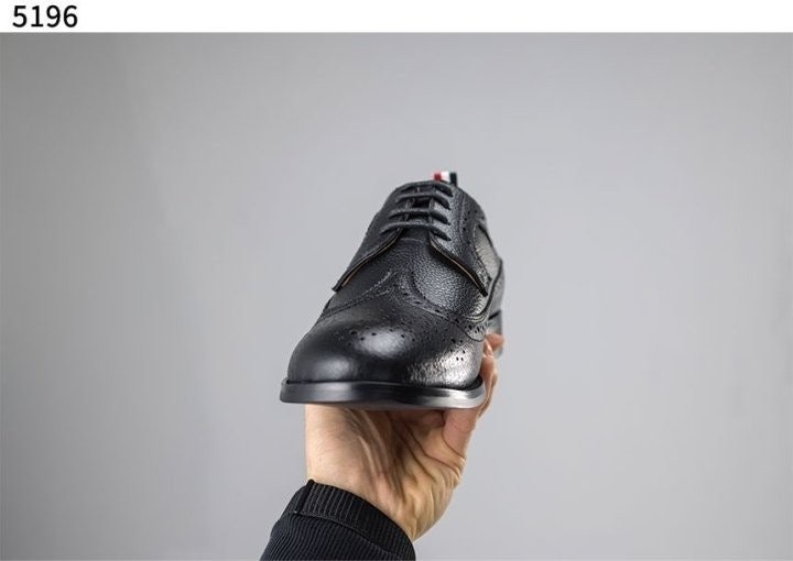 톰브라운 페블그레인 클래식 윙팁 슈즈