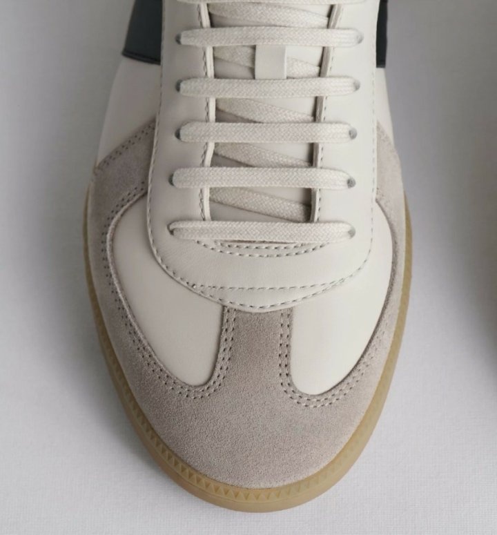 디올 B01 매치포인트 스니커즈