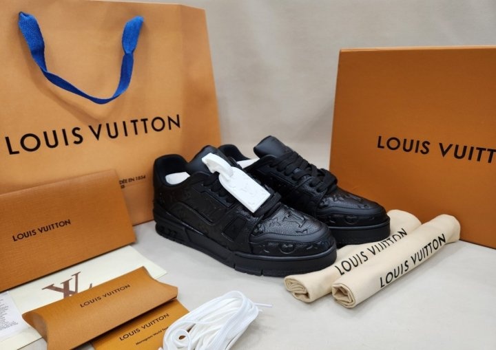 루이비통 LV 트레이너 스니커즈 블랙 - 고급버전