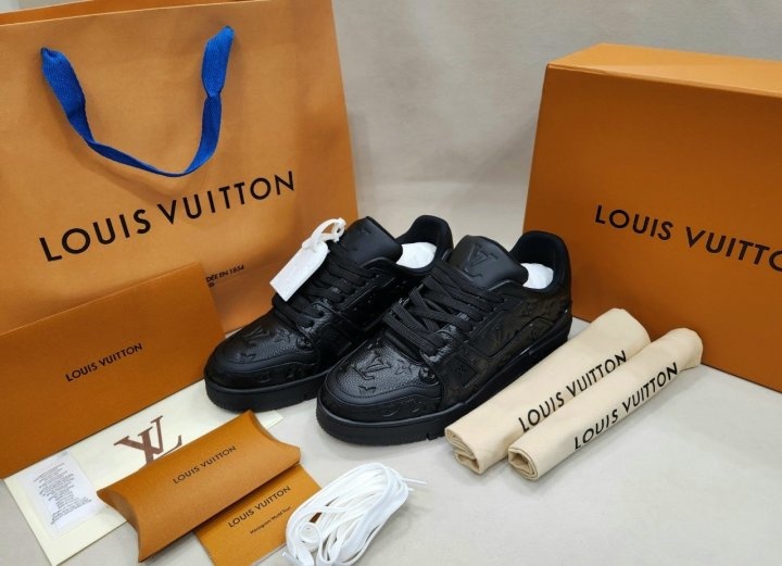 루이비통 LV 트레이너 스니커즈 블랙 - 고급버전