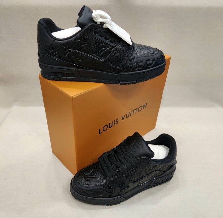루이비통 LV 트레이너 스니커즈 블랙 - 고급버전