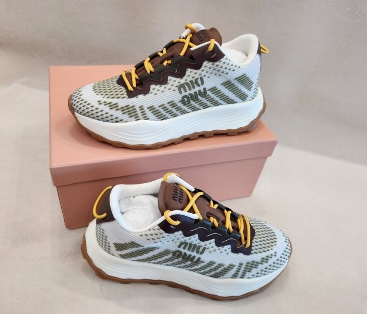 미우미우 여성 테크니컬 패브릭 스니커즈 - 고급버전