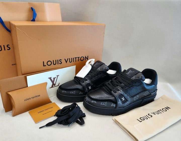 루이비통 LV 트레이너 스니커즈 고급버전 - 블랙
