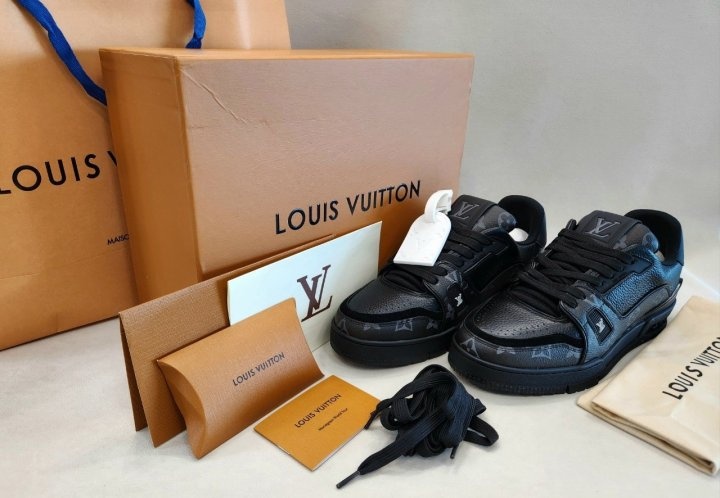 루이비통 LV 트레이너 스니커즈 고급버전 - 블랙