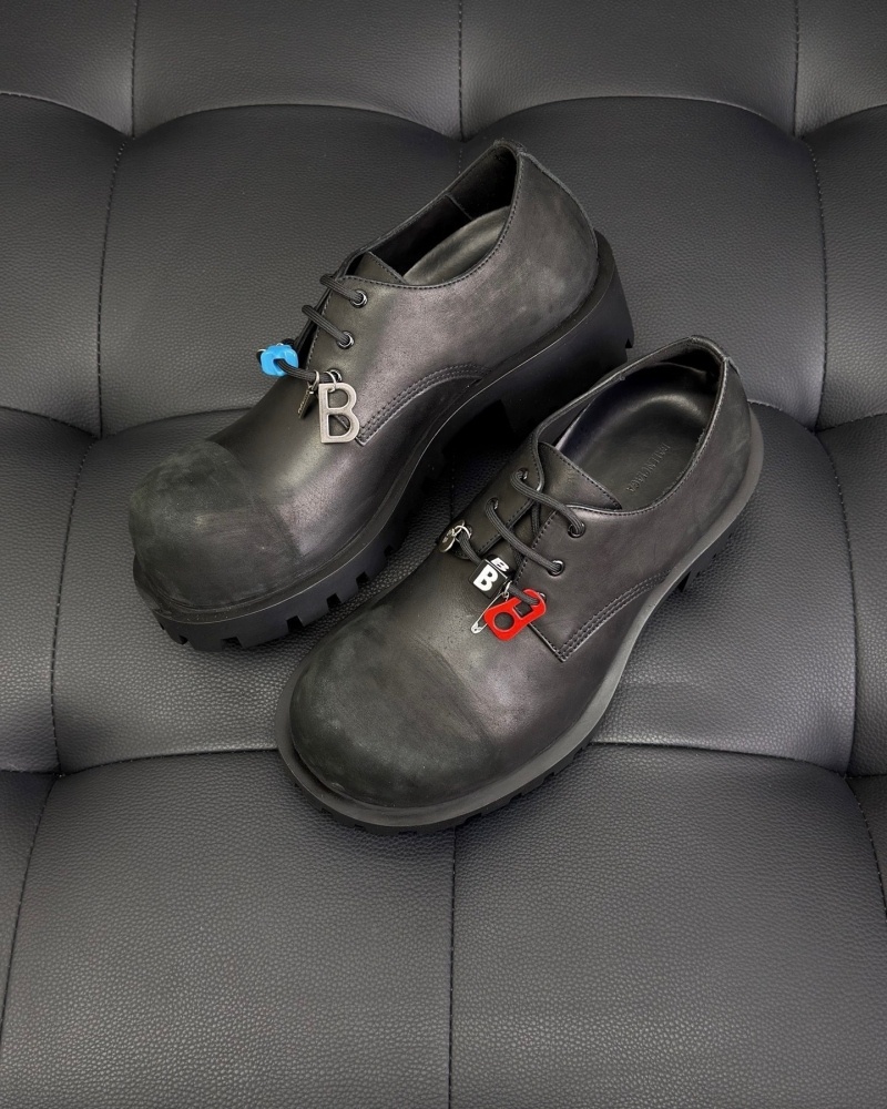 발렌시아가 허머 더비 블랙