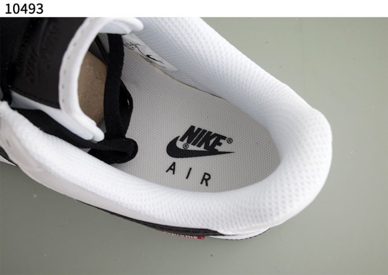 나이키 x 슈프림 x 노스페이스 에어포스 스니커즈