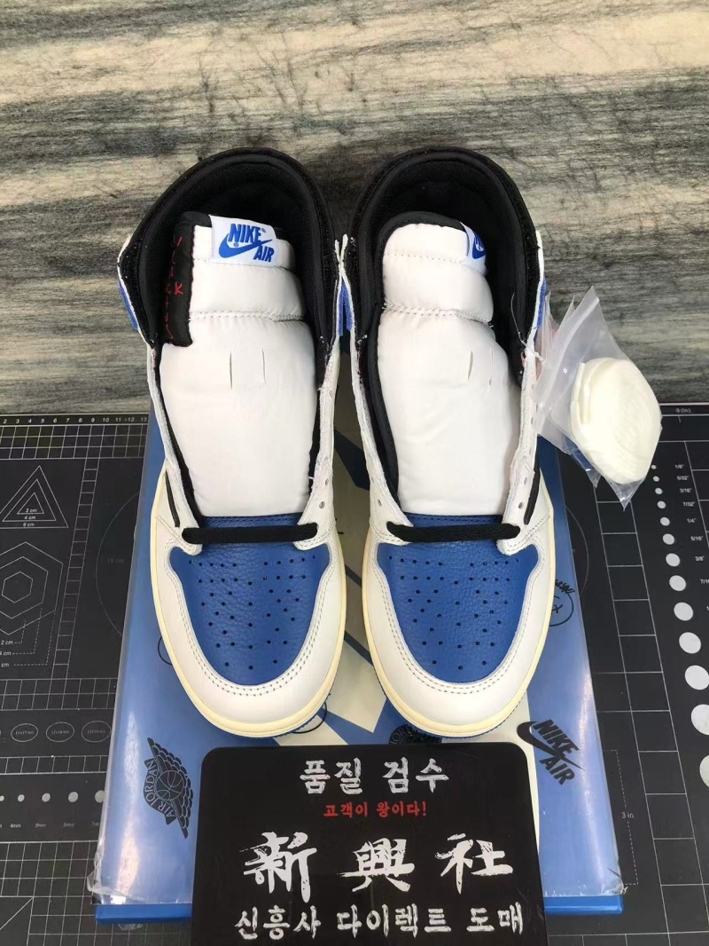 나이키 x 트래비스 스캇 x 프라그먼트 조던1 레트로 하이 OG SP 밀리터리 블루 -정품급-
