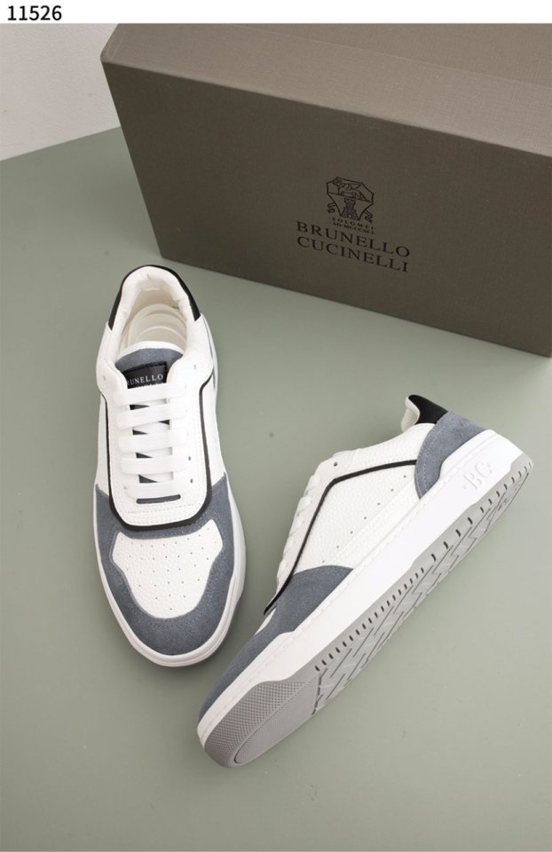 브루넬로 쿠치넬리 펀칭 패널 그레이니 레더 스니커즈