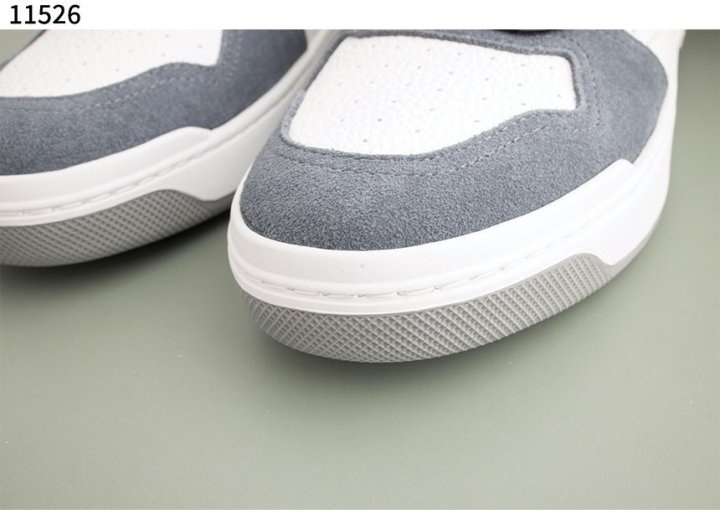 브루넬로 쿠치넬리 펀칭 패널 그레이니 레더 스니커즈