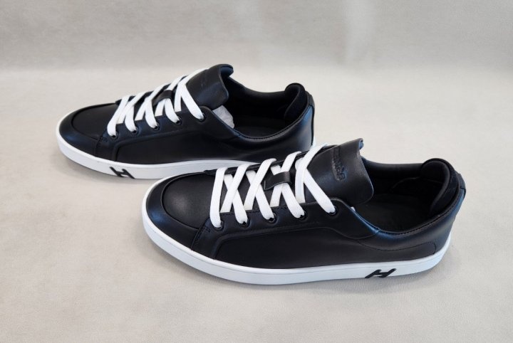 에르메스 카프스킨 클래식 스니커즈 블랙 - 고급버전