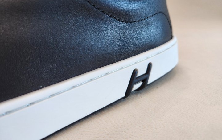 에르메스 카프스킨 클래식 스니커즈 블랙 - 고급버전