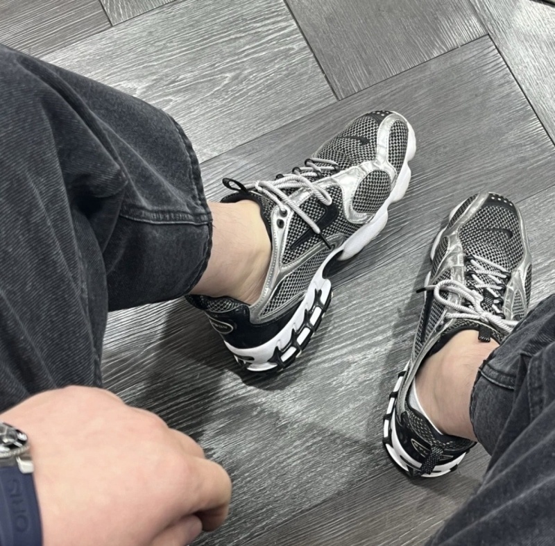 나이키 X 스투시 에어 줌 스피리돈 케이지2 퓨어 플레티넘