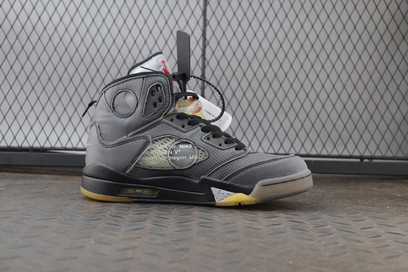 [나이키] 조던 5 x 오프화이트 레트로 SP 블랙 모슬린 (정품급)