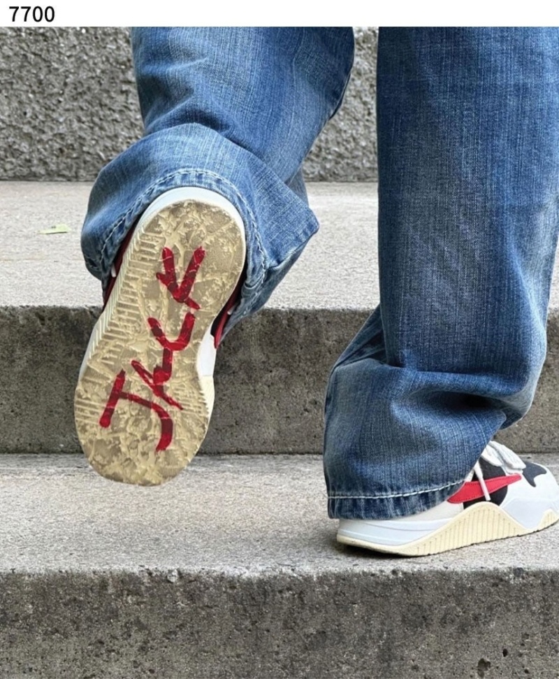 나이키 조던 x 트래비스 스캇 점프맨 잭 TR