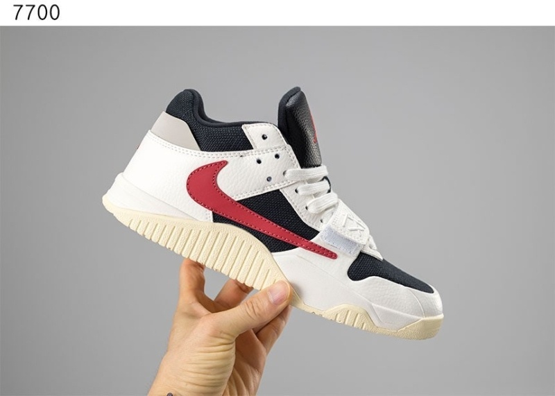 나이키 조던 x 트래비스 스캇 점프맨 잭 TR