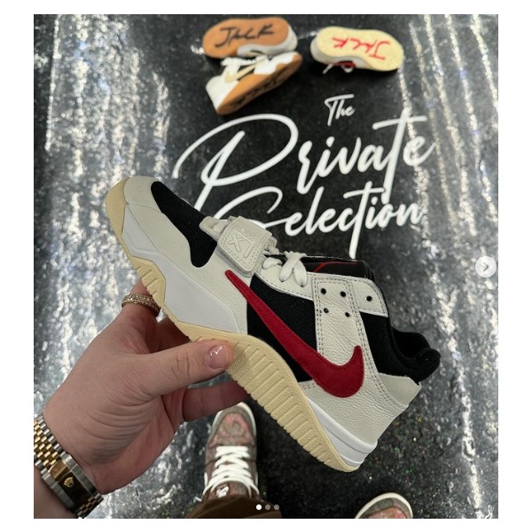 나이키 조던 x 트래비스 스캇 점프맨 잭 TR