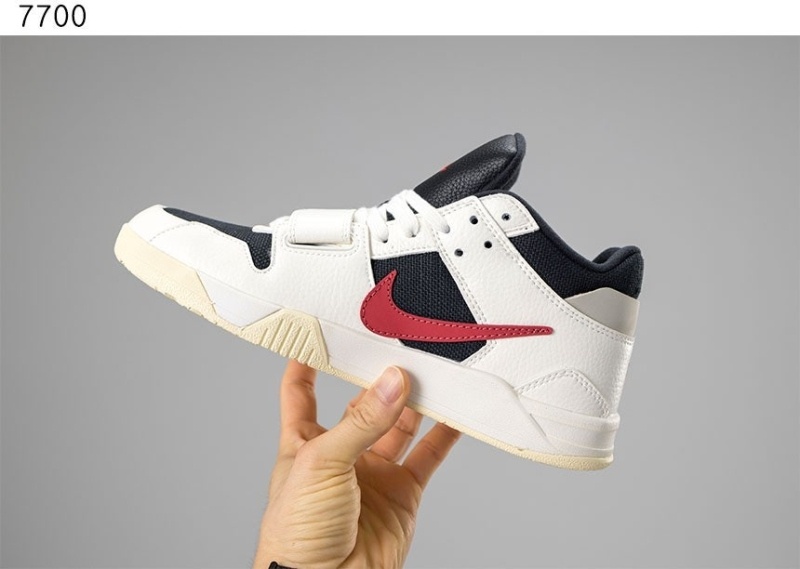 나이키 조던 x 트래비스 스캇 점프맨 잭 TR