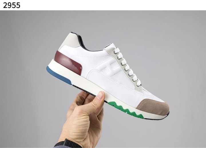 에르메스 트레일 스니커즈