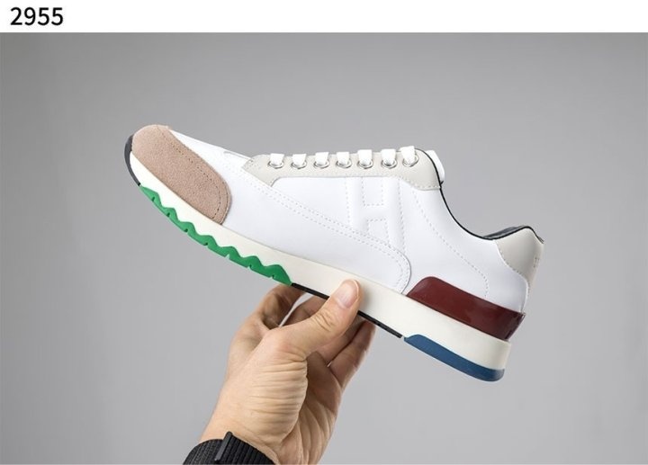 에르메스 트레일 스니커즈