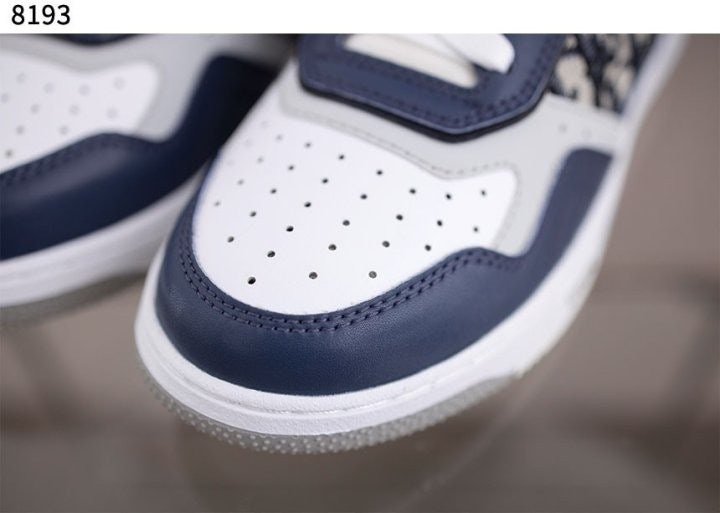 디올 B27 로우탑 스니커즈 - 네이비