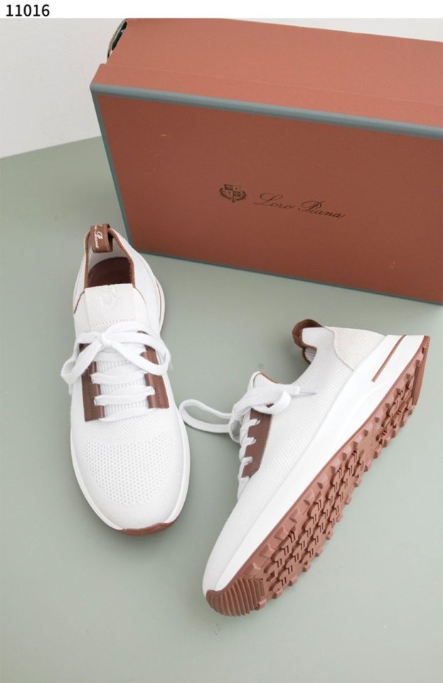 로로피아나 위크엔드 워크 스니커즈