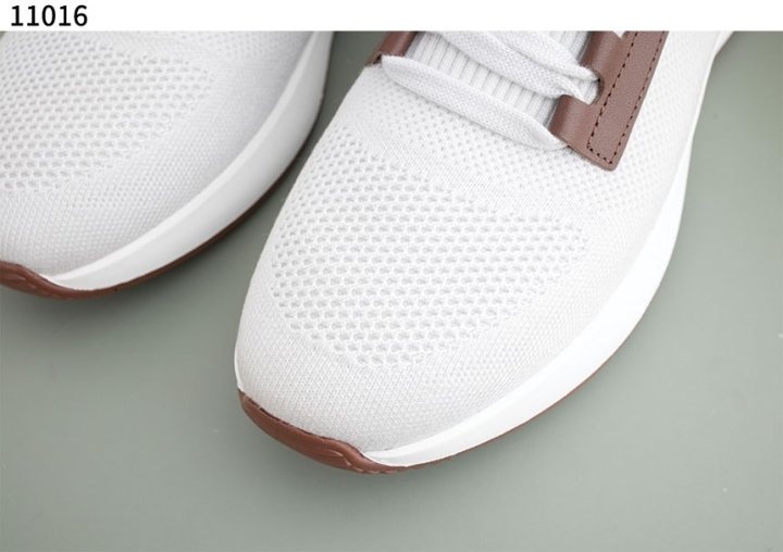 로로피아나 위크엔드 워크 스니커즈