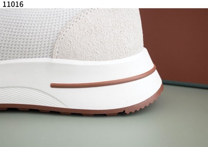 로로피아나 위크엔드 워크 스니커즈